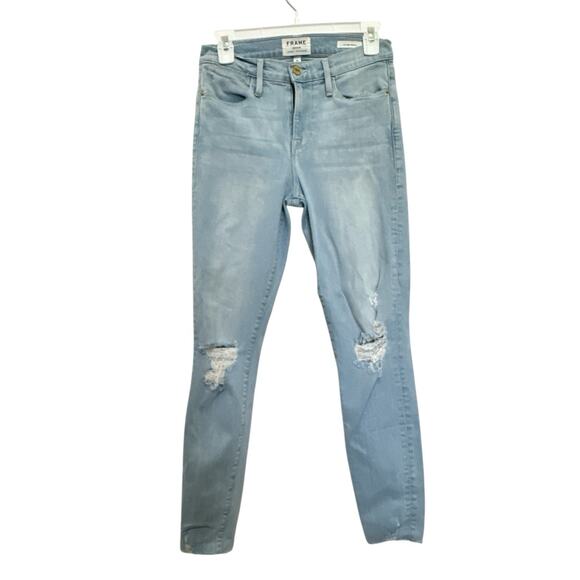 FRAME Le High Skinny jeans Size 26 in a light blue wash with distressed knees. - Picture 4 of 8
